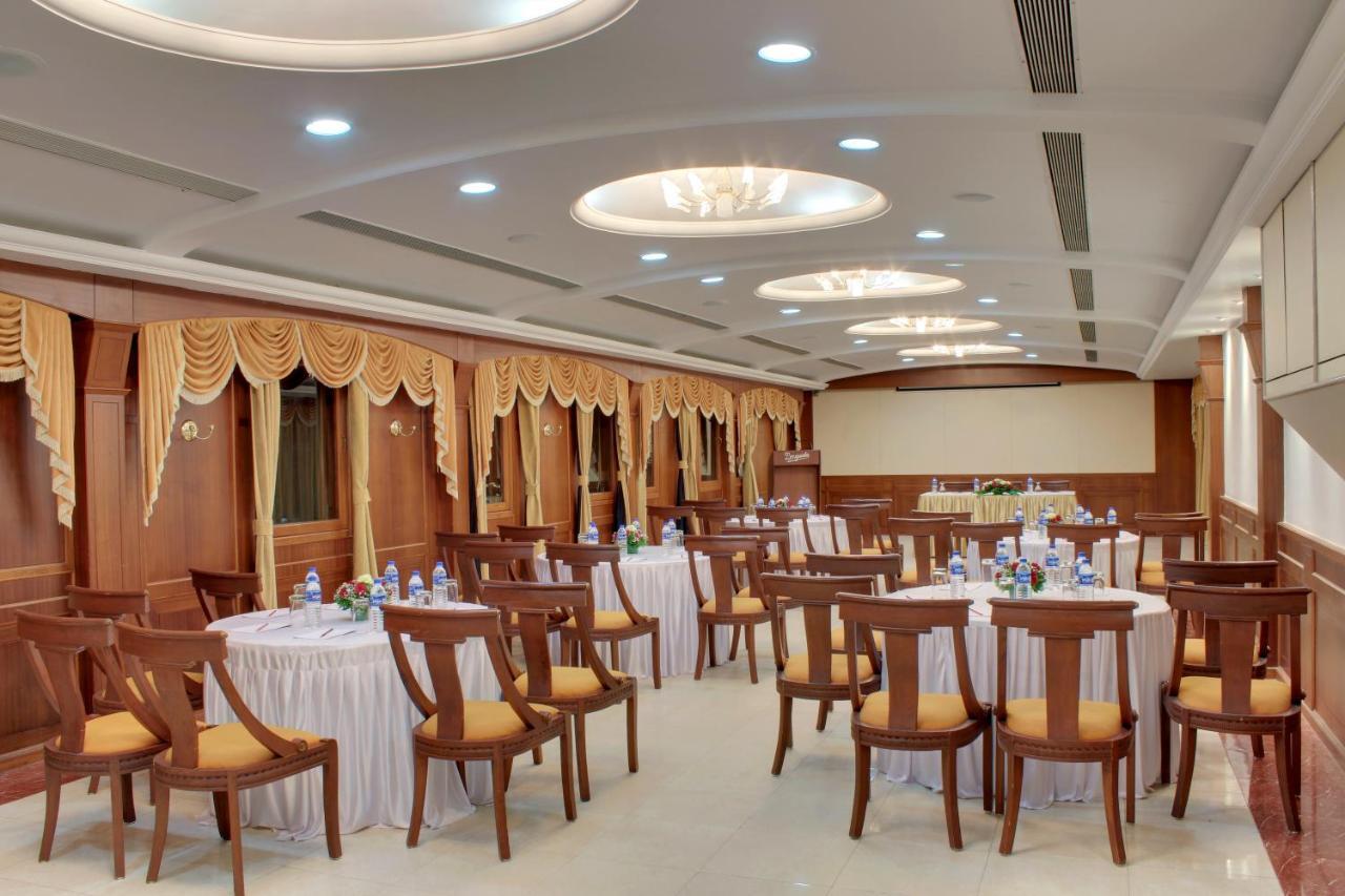 Longuinhos Beach Resort Колва Экстерьер фото